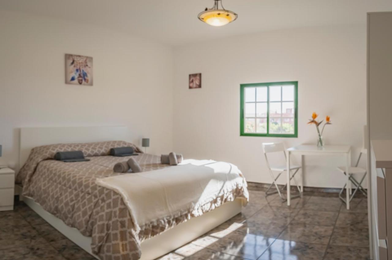 Vistalroque Bed & Breakfast Arona  Exterior foto